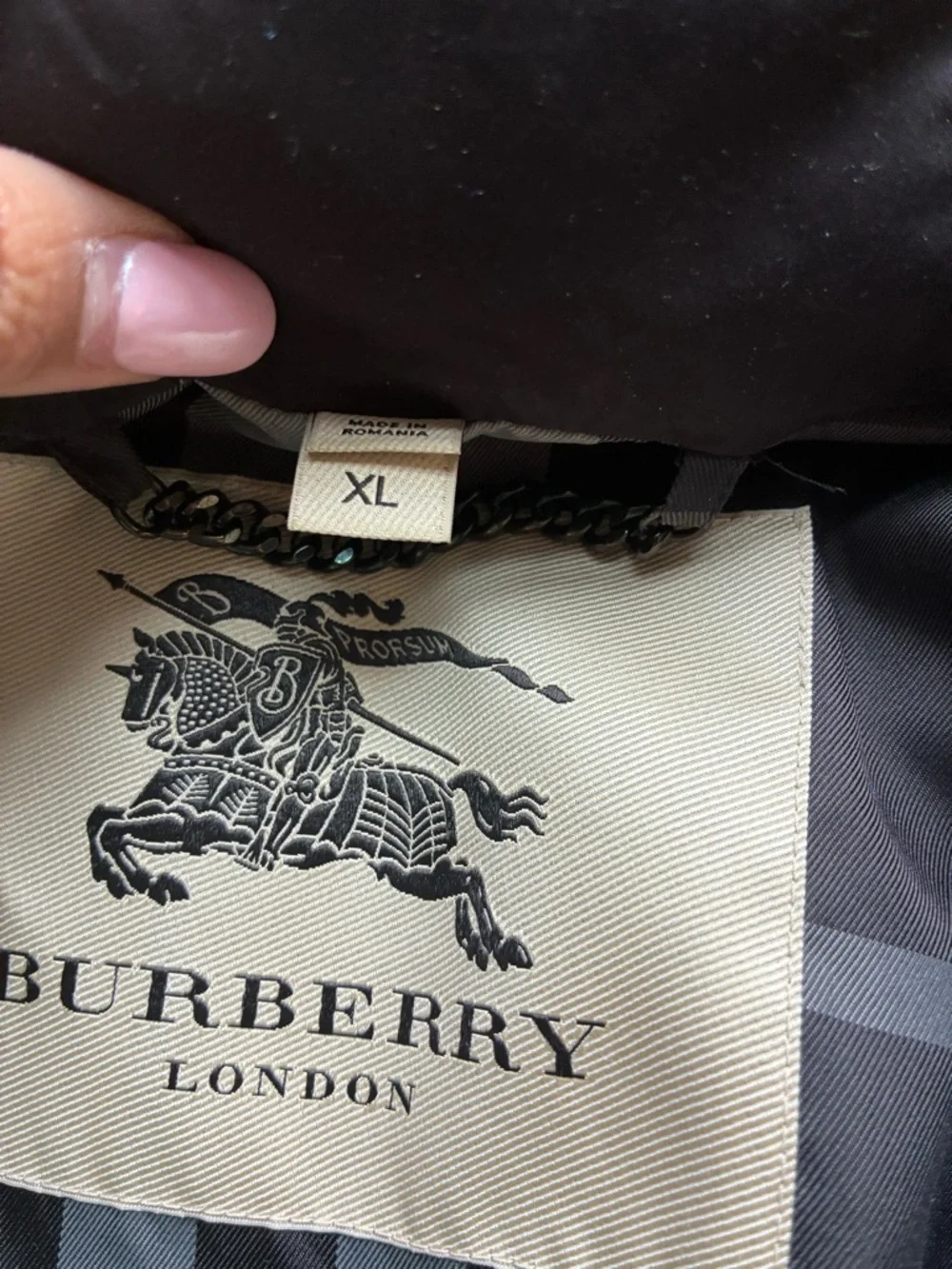Burberry Black Relaxed Packable Trench Jacket - Picture 1 of 8